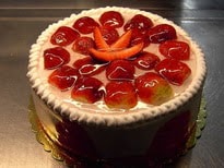 4-6 Kişilik Yaş Pasta Menüsü - Günlük Taze Üretim